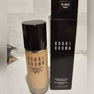 Bobbi Brown Weightless Skin Oil-Controlling Foundation SPF 15 N-042 Beige